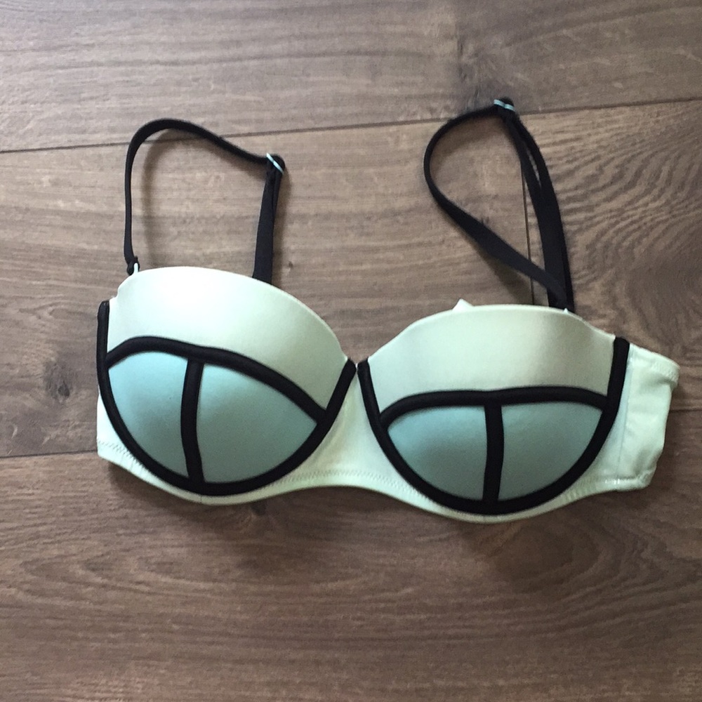Victoria’s Secret Bikini top